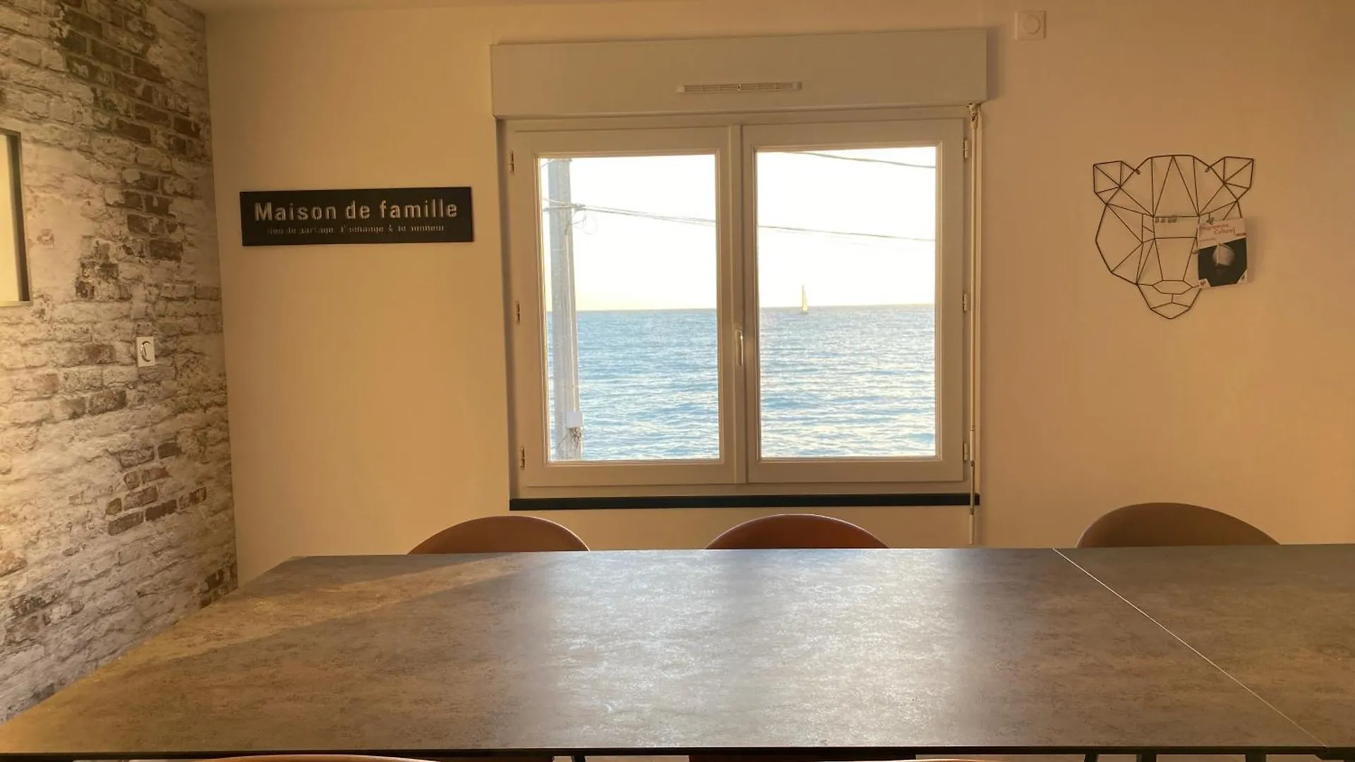 Beach House Waterfront Maison De Plage Plerin